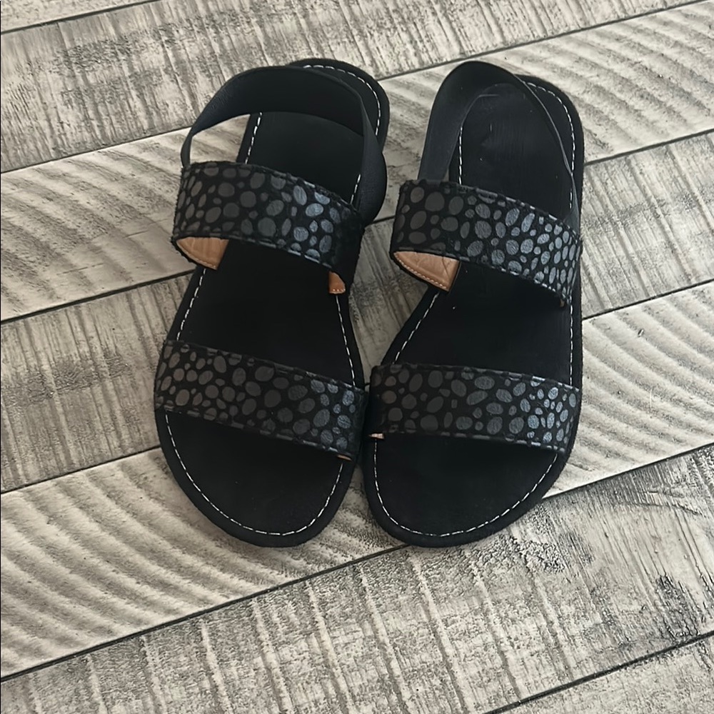 Stylish Black Sandals